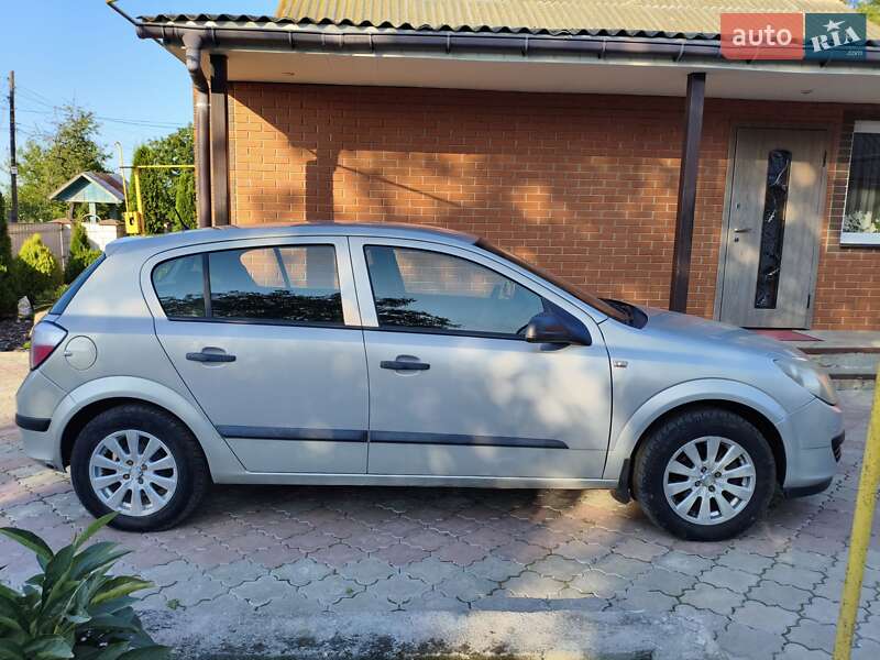 Хетчбек Opel Astra 2006 в Жмеринці