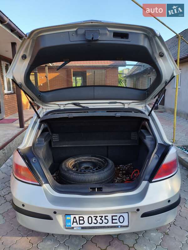 Хетчбек Opel Astra 2006 в Жмеринці