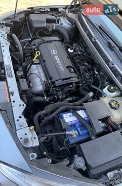Универсал Opel Astra 2011 в 