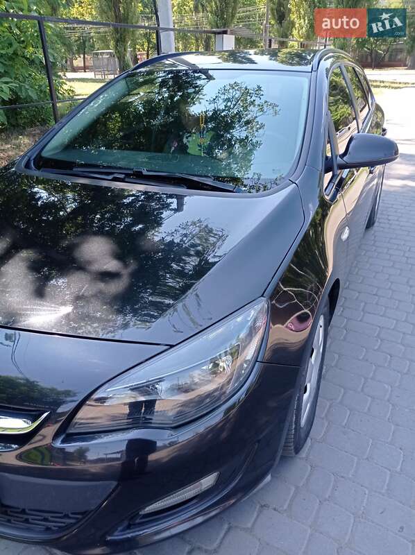 Универсал Opel Astra 2012 в Кременчуге