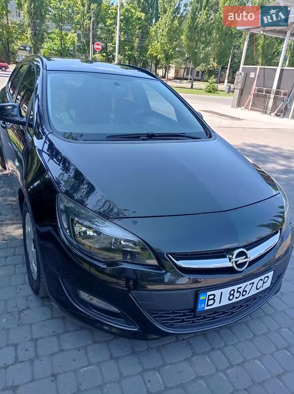 Универсал Opel Astra 2012 в Кременчуге