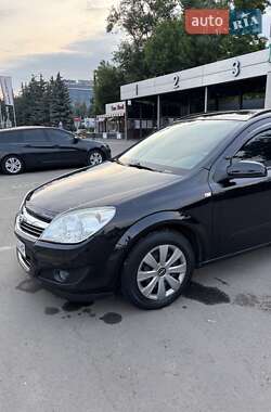 Универсал Opel Astra 2009 в 
