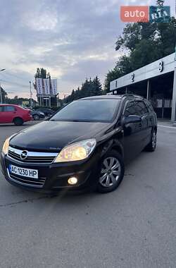 Універсал Opel Astra 2009 в Кропивницькому
