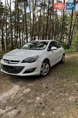 Универсал Opel Astra 2013 в Киеве