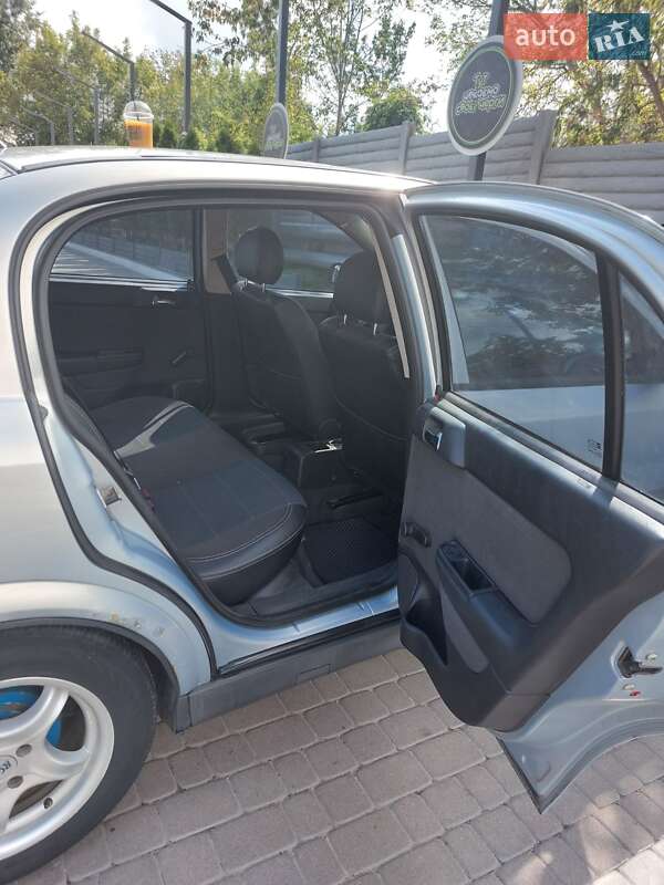 Седан Opel Astra 2004 в Харькове