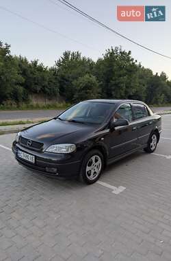 Седан Opel Astra 2008 в Львове