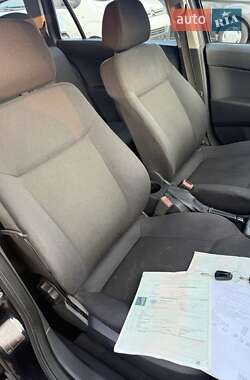 Универсал Opel Astra 2009 в 