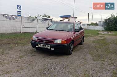Универсал Opel Astra 1994 в Дубно