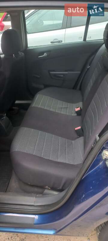 Хетчбек Opel Astra 2005 в Чернігові