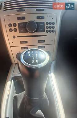 Универсал Opel Astra 2008 в 