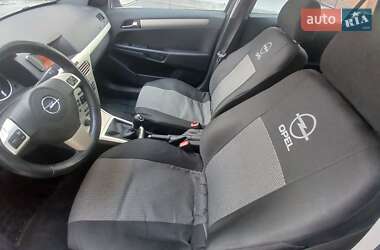 Универсал Opel Astra 2008 в 