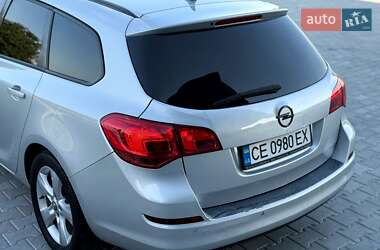 Универсал Opel Astra 2012 в 