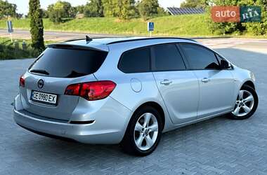 Универсал Opel Astra 2012 в 