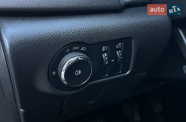 Хэтчбек Opel Astra 2010 в 