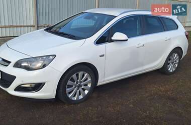 Универсал Opel Astra 2014 в Киеве