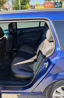Универсал Opel Astra 2006 в 