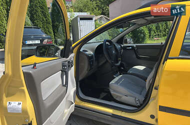 Хэтчбек Opel Astra 2001 в 
