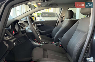 Универсал Opel Astra 2015 в 