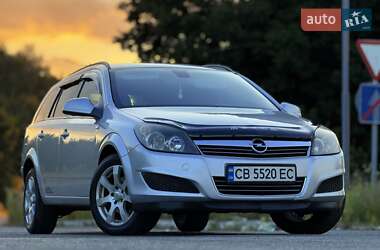 Універсал Opel Astra 2010 в Мені