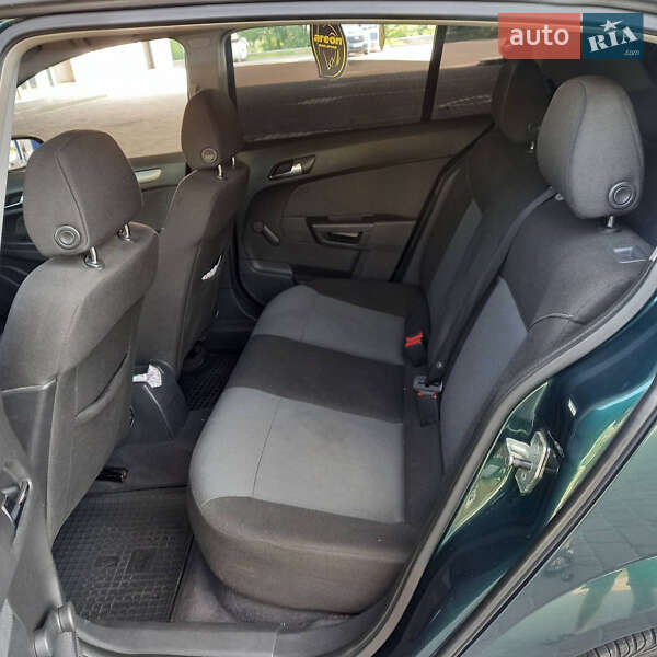 Хетчбек Opel Astra 2004 в Києві