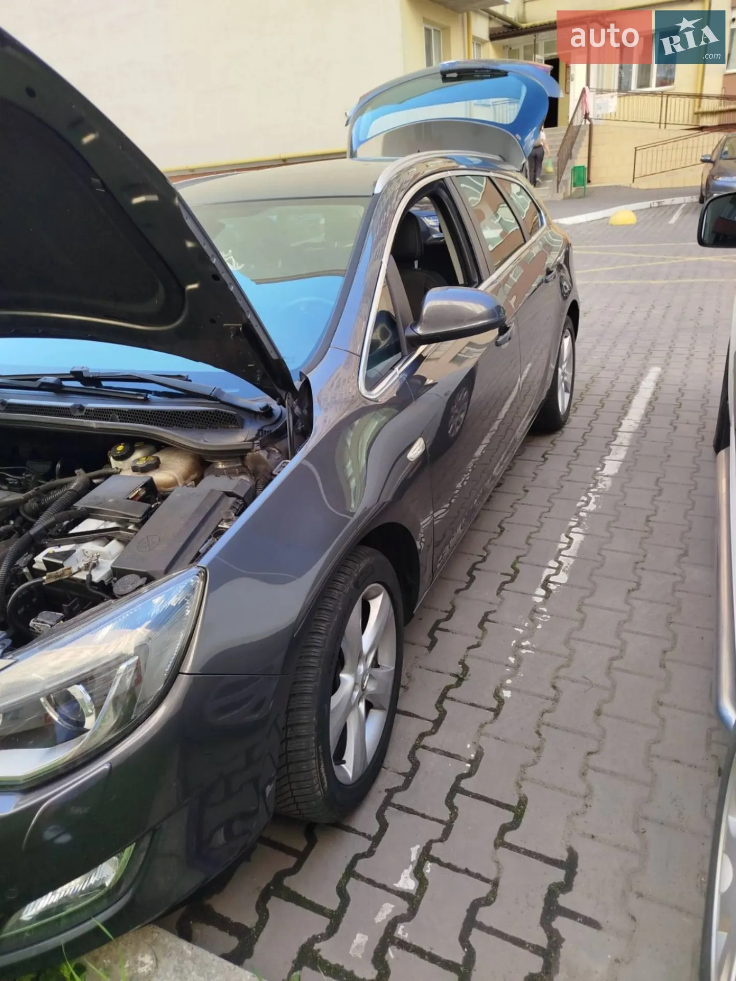 2010 Opel Astra - мініатюра 8