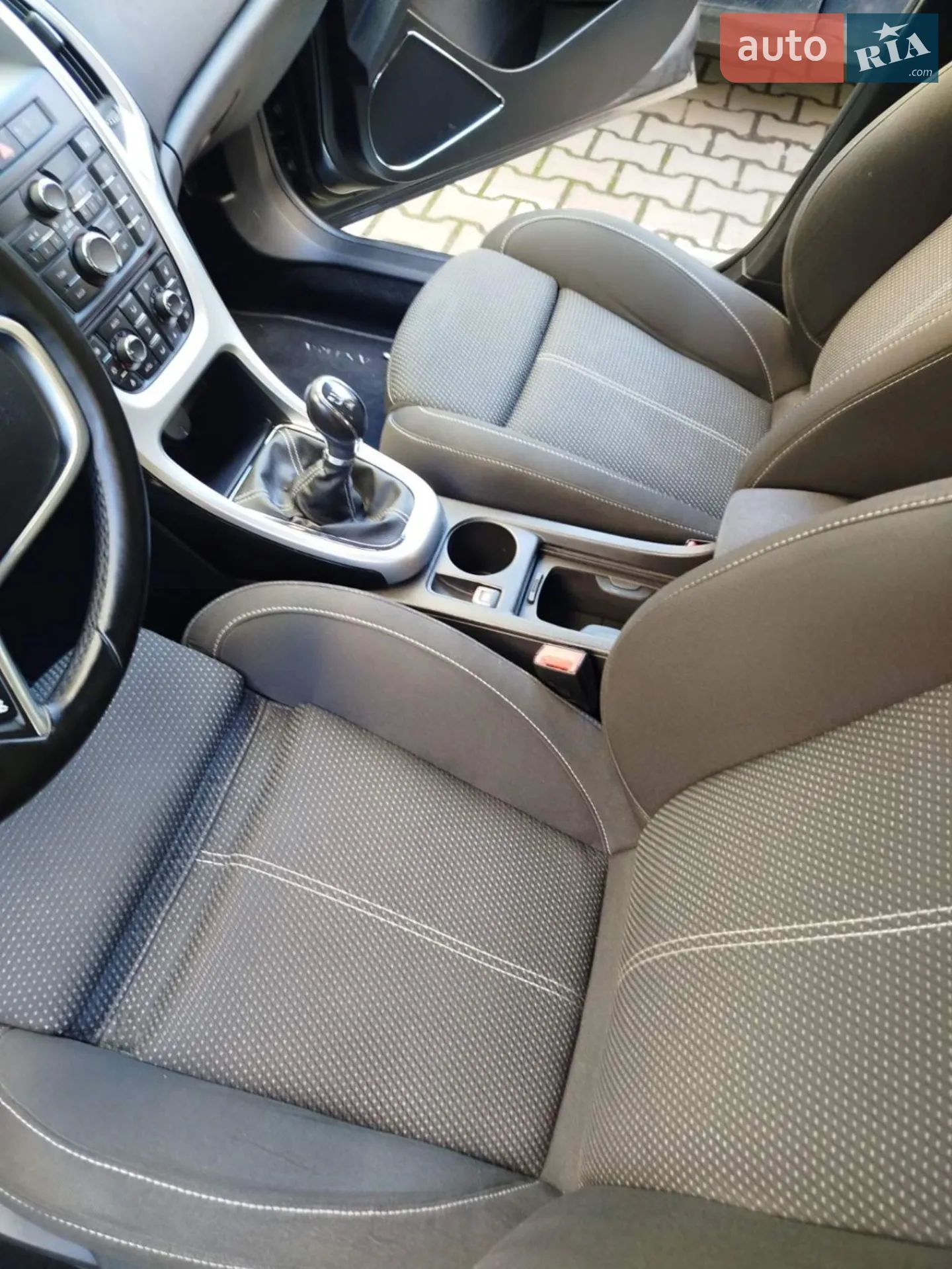 2010 Opel Astra - мініатюра 11