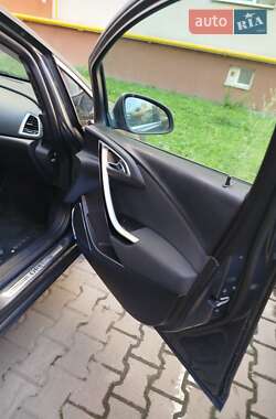 Универсал Opel Astra 2010 в 