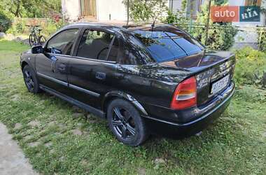 Седан Opel Astra 2006 в Коломые