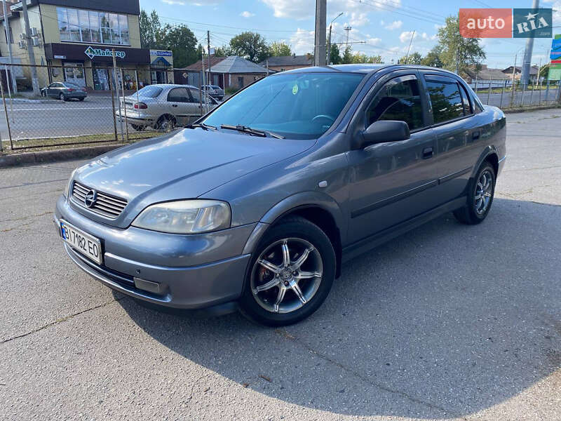 Opel Astra 2008