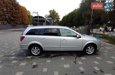 Універсал Opel Astra 2004 в 