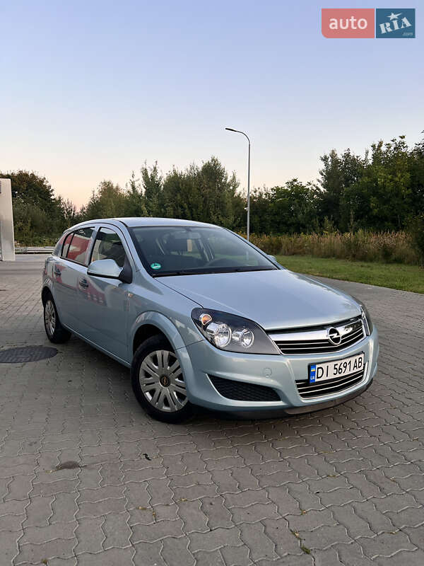 Opel Astra 2009