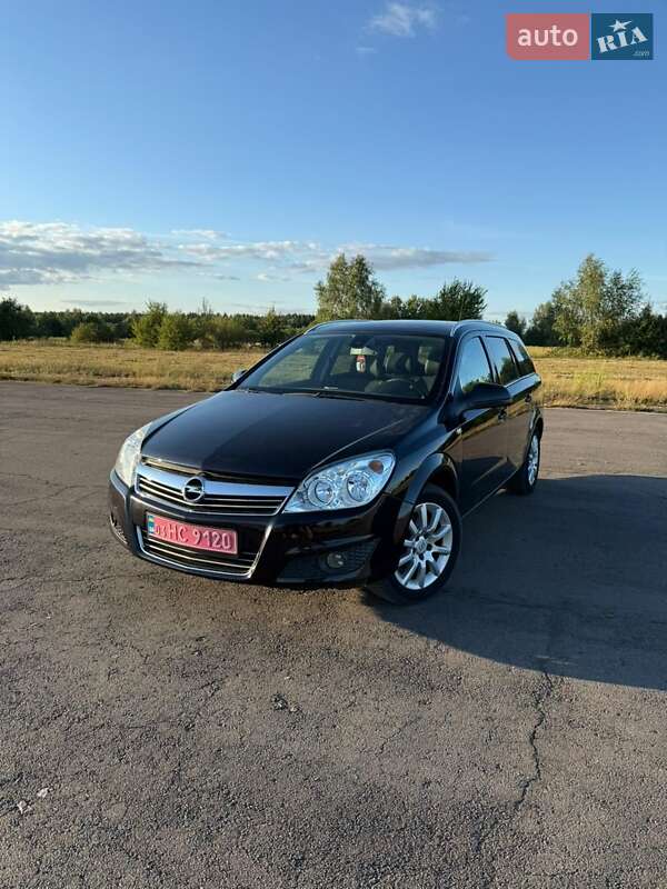 Универсал Opel Astra 2010 в Любешове фото Универсал Opel Astra 2010 в Любешове