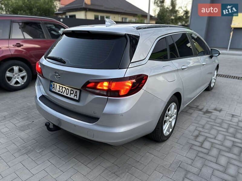 Универсал Opel Astra 2017 в Ирпене