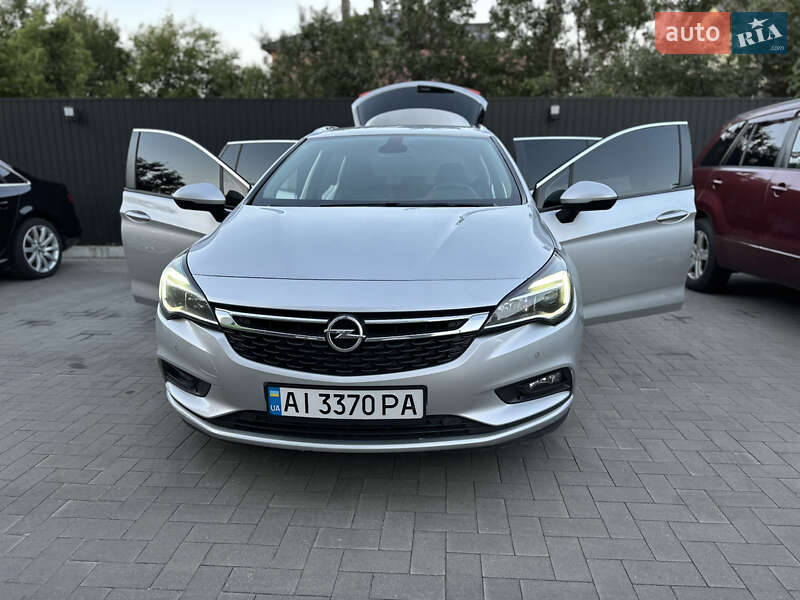 Универсал Opel Astra 2017 в Ирпене