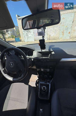 Универсал Opel Astra 2009 в 