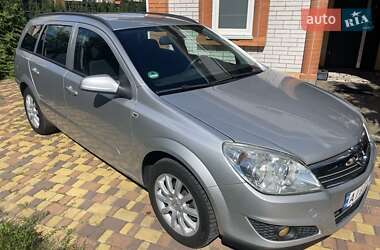 Універсал Opel Astra 2008 в Вишгороді