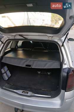 Универсал Opel Astra 2006 в 