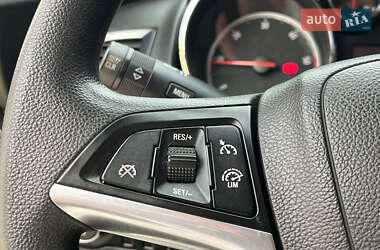 Универсал Opel Astra 2013 в 