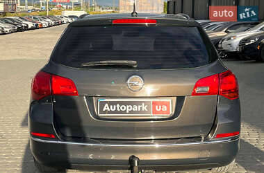 Универсал Opel Astra 2013 в 