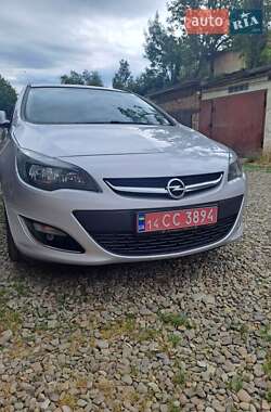 Універсал Opel Astra 2013 в Стрию