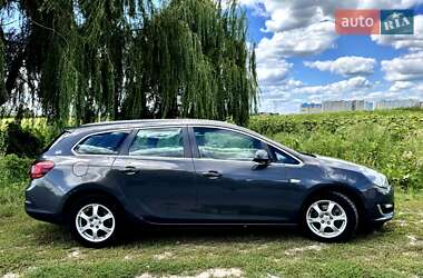 Универсал Opel Astra 2014 в 