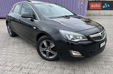 Хэтчбек Opel Astra 2010 в Луцке