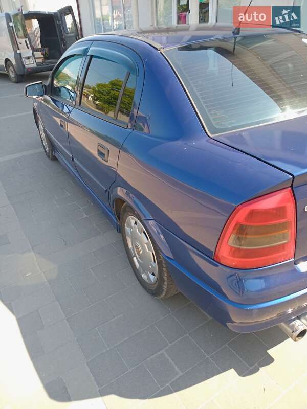 Седан Opel Astra 2003 в Тальному фото 5 Седан Opel Astra 2003 в Тальному