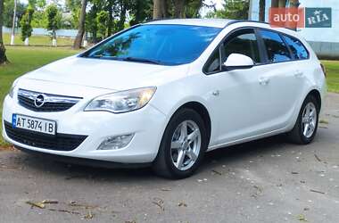 Opel Astra 2012 Opel Astra 2012