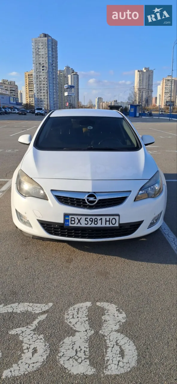 2011 Opel Astra - мініатюра 13