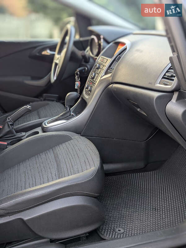 Универсал Opel Astra 2015 в Черновцах фото 4 Универсал Opel Astra 2015 в Черновцах