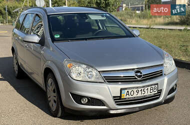 Універсал Opel Astra 2008 в Виноградові