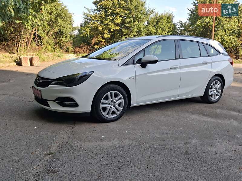Универсал Opel Astra 2020 в Калуше
