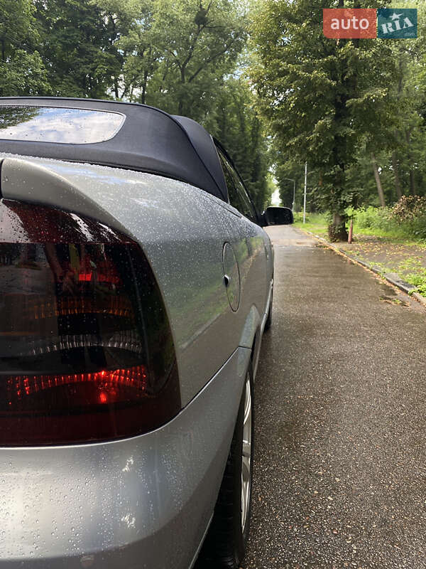 Кабриолет Opel Astra 2002 в Черновцах