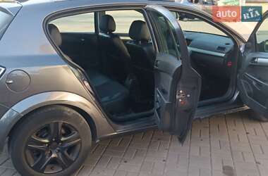 Хэтчбек Opel Astra 2009 в Каменском